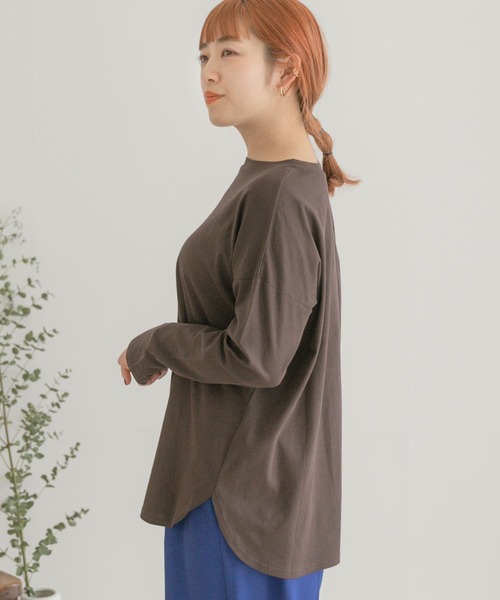 ITEMS URBANRESEARCH(アイテムズ アーバンリサーチ)の「スソラウンドロングTシャツ(Tシャツ/カットソー・レディース・チャコールグレー/ベージュ/オフホワイト・FREE)」の10枚目の写真