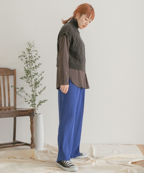 ITEMS URBANRESEARCH(アイテムズ アーバンリサーチ)の「スソラウンドロングTシャツ(Tシャツ/カットソー・レディース・チャコールグレー/ベージュ/オフホワイト・FREE)」の16枚目の写真