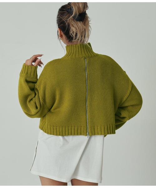 ANAP（アナップ）の「クロップドタートルネックジップニットトップス