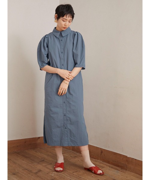 armonia(アルモニーア)の「armonia.衿付き前ボタンワンピース(ワンピース・レディース・オフホワイト/サックスブルー/ブルー・FREE)」の6枚目の写真