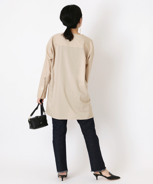 journal standard L'essage(ジャーナルスタンダードレサージュ)の「クレイジーパターン.ムジVネックシャツ◆(シャツ/ブラウス・レディース・ベージュ/ネイビー/ブルー・FREE)」の7枚目の写真