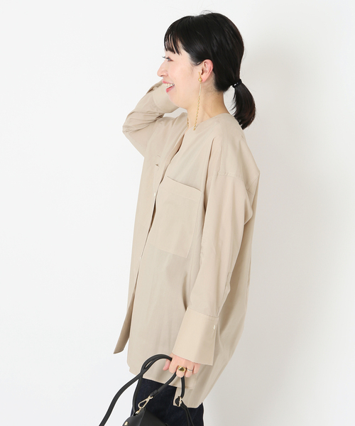 journal standard L'essage(ジャーナルスタンダードレサージュ)の「クレイジーパターン.ムジVネックシャツ◆(シャツ/ブラウス・レディース・ベージュ/ネイビー/ブルー・FREE)」の8枚目の写真