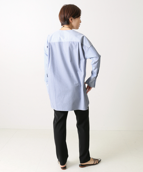 journal standard L'essage(ジャーナルスタンダードレサージュ)の「クレイジーパターン.ムジVネックシャツ◆(シャツ/ブラウス・レディース・ベージュ/ネイビー/ブルー・FREE)」の17枚目の写真