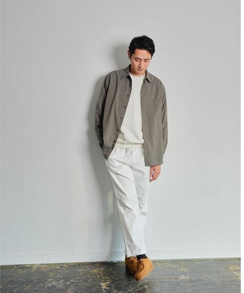 green label relaxing(グリーンレーベルリラクシング)の「コットン/ポリウレタン デニム PLAY PANTS パンツ -ウォッシャブル-(デニムパンツ・メンズ・ホワイト/ネイビー・S/M/L/XL)」の4枚目の写真