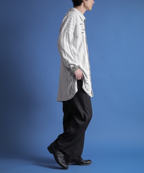 osharewalker（オシャレウォーカー）の「【廃盤】『フォトプリントストライプ柄シャツ』（シャツ/ブラウス・レディース・ライトグレー・1/2）」の4枚目の写真