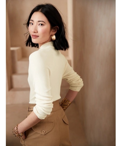 Banana Republic(バナナリパブリック)の「リブ モックネック セータートップス(ニット/セーター・レディース・ブラック/オフホワイト/レッド・S/M/XS/L)」の7枚目の写真