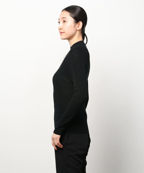 Banana Republic(バナナリパブリック)の「リブ モックネック セータートップス(ニット/セーター・レディース・ブラック/オフホワイト/レッド・S/M/XS/L)」の17枚目の写真