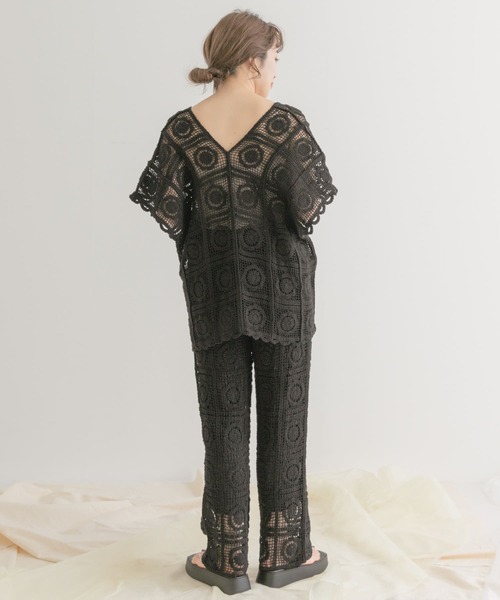 ITEMS URBANRESEARCH（アイテムズ アーバンリサーチ）の「クロシェパッチワークニットパンツ（その他パンツ・レディース・ブラック/ナチュラル・FREE）」の18枚目の写真