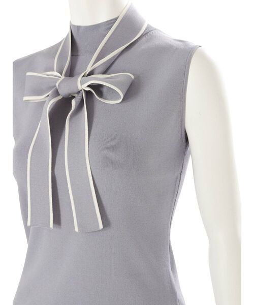 MERCURYDUO（マーキュリーデュオ）の「【To/】ボウタイ付ニット（ニット/セーター・レディース・ブラック/オフホワイト/ブルー・FREE）」の19枚目の写真