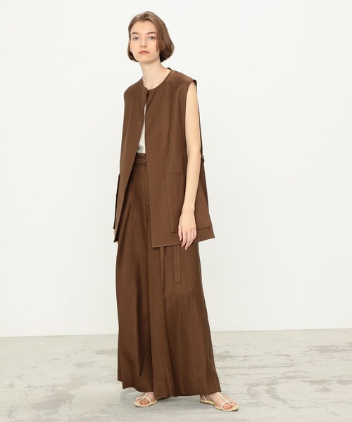 TOMORROWLAND .B（トゥモローランドビー）の「レーヨンリネン タック