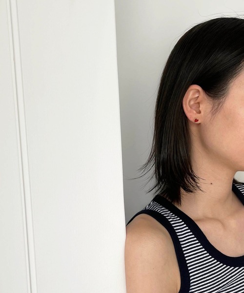 PT（ピーティ）の「Pt　カラープチハートピアス（ピアス（両耳用）・レディース・ブラック/レッド・ONE SIZE）」の3枚目の写真