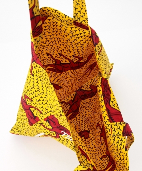 Ray BEAMS(レイビームス)の「Talented Totes / アフリカ プリント トートバッグ(トートバッグ・レディース・イエロー/ネイビー・ONE SIZE)」の17枚目の写真