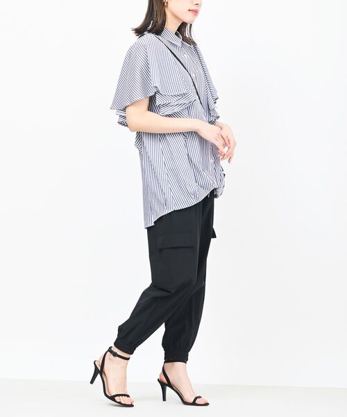 rps(アールピーエス)の「フレアー袖裾タックブラウス(シャツ/ブラウス・レディース・ブラック/オフホワイト/サックスブルー/ネイビー/ブラック系その他2/カーキ/ミント・M/フリー)」の19枚目の写真