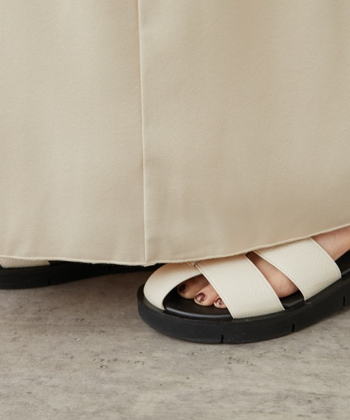 Omekashi（オメカシ）の「ストレッチサテンキャミワンピース（ワンピース・レディース・ブラック/ベージュ/ブルー・FREE）」の16枚目の写真