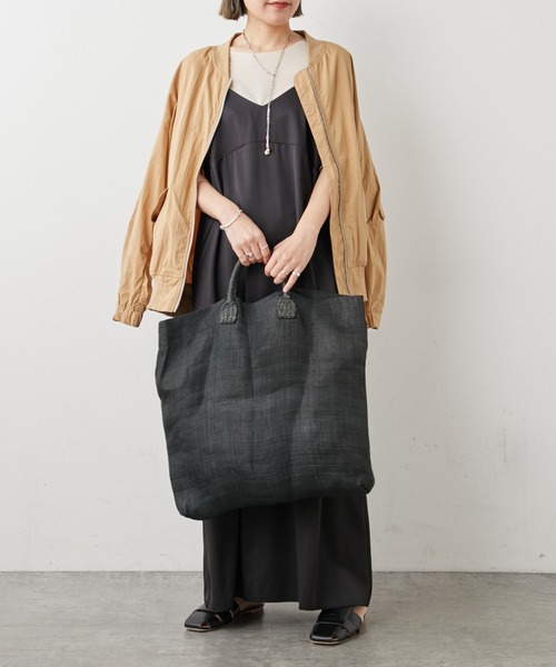 Omekashi（オメカシ）の「ストレッチサテンキャミワンピース（ワンピース・レディース・ブラック/ベージュ/ブルー・FREE）」の5枚目の写真