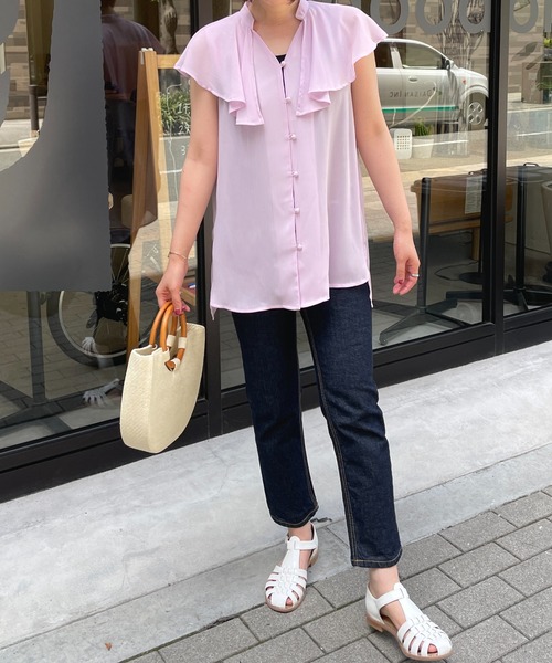 StyleSea（スタイルシー）の「ラッフルカラーノースリーブブラウス（シャツ/ブラウス・レディース・アイボリー/ラベンダー/ライム/ブラック・MEDIUM）」の8枚目の写真
