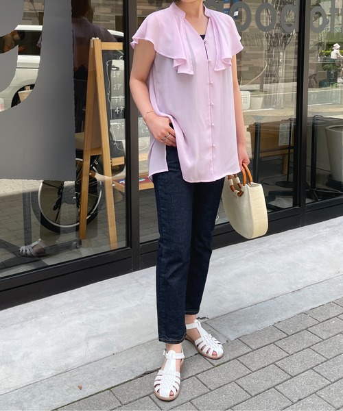 StyleSea（スタイルシー）の「ラッフルカラーノースリーブブラウス（シャツ/ブラウス・レディース・アイボリー/ラベンダー/ライム/ブラック・MEDIUM）」の12枚目の写真