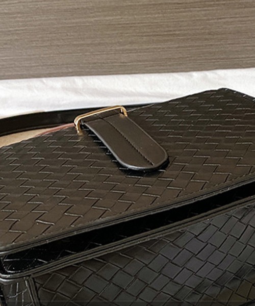 Coo+i（クーイ）の「スクエアミニショルダーバッグ（ショルダーバッグ・レディース・ブラック/ブラウン/グリーン・FREE）」の18枚目の写真