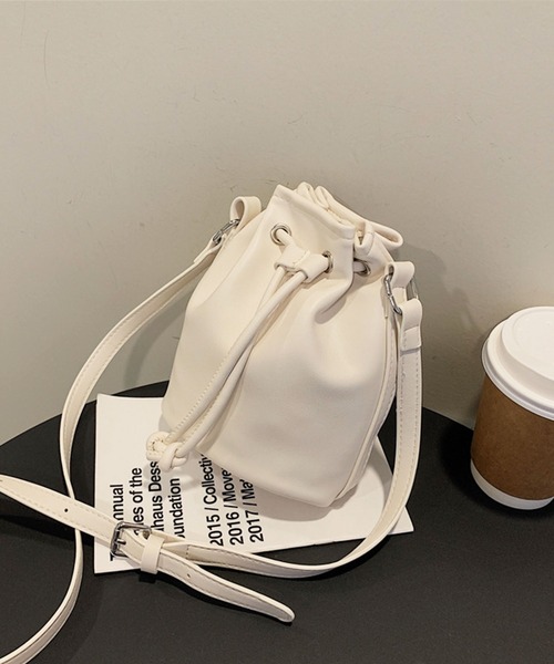 EPICKS（エピックス）の「巾着ショルダーBAG　携帯　IPHONE（ショルダーバッグ・レディース・ホワイト/ブラウン/グリーン/ブラック・F）」の22枚目の写真