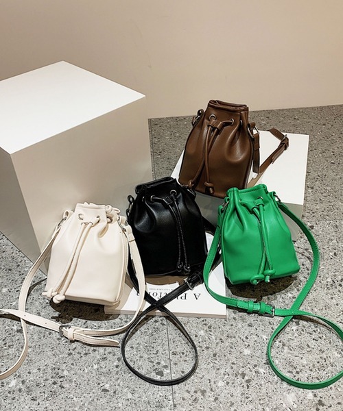 EPICKS（エピックス）の「巾着ショルダーBAG　携帯　IPHONE（ショルダーバッグ・レディース・ホワイト/ブラウン/グリーン/ブラック・F）」の20枚目の写真