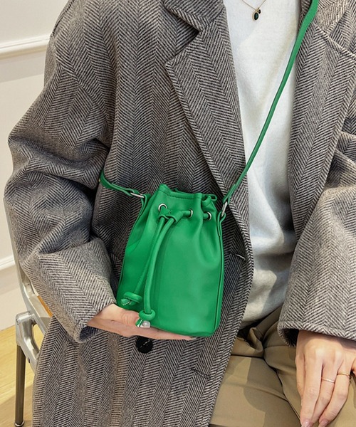 EPICKS（エピックス）の「巾着ショルダーBAG　携帯　IPHONE（ショルダーバッグ・レディース・ホワイト/ブラウン/グリーン/ブラック・F）」の19枚目の写真