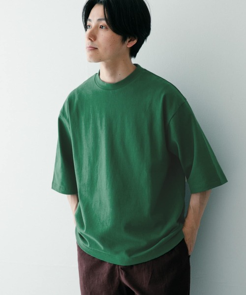 ITEMS URBANRESEARCH(アイテムズ アーバンリサーチ)の「度詰めコットン天竺 オーバーサイズTシャツ(Tシャツ/カットソー・メンズ・ベージュ/オフホワイト/グリーン/ネイビー・MEDIUM/LARGE)」の1枚目の写真