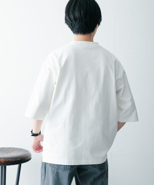 ITEMS URBANRESEARCH(アイテムズ アーバンリサーチ)の「度詰めコットン天竺 オーバーサイズTシャツ(Tシャツ/カットソー・メンズ・ベージュ/オフホワイト/グリーン/ネイビー・MEDIUM/LARGE)」の7枚目の写真