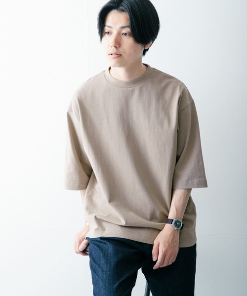 ITEMS URBANRESEARCH(アイテムズ アーバンリサーチ)の「度詰めコットン天竺 オーバーサイズTシャツ(Tシャツ/カットソー・メンズ・ベージュ/オフホワイト/グリーン/ネイビー・MEDIUM/LARGE)」の10枚目の写真