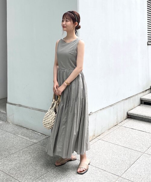 OPAQUE.CLIP（オペークドットクリップ）の「◆【OC/オーシー】オーガニックコットンローン フィット&フレアワンピース【WEB限定カラー・サイズ】（ワンピース・レディース・ブラック/グリーン/ブラウン系その他/ブルー系7/グレー・38/40/36）」の20枚目の写真