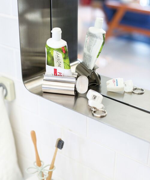 I.D.E.A international(イデアインターナショナル)の「TUBE SQUEEZER WITH STAND(その他雑貨・レディース・その他・フリ-)」の3枚目の写真