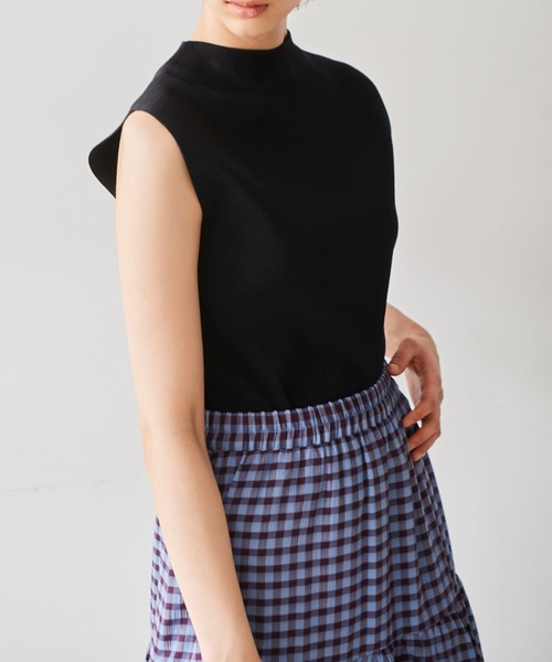 FREE'S MART（フリーズマート）の「総針ボトルネックノースリーブニット（ニット/セーター・レディース・ブラック/ホワイト/ライトグリーン/オレンジ・FREE）」の6枚目の写真