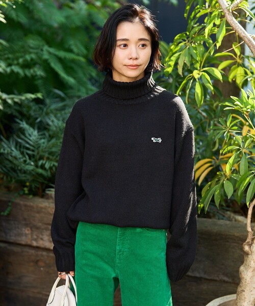 FREAK'S STORE（フリークスストア）の「TOWN CRAFT × FREAK'S STORE/タウンクラフト 　別注 タートルネックニット【一部WEB限定】（ニット/セーター・レディース・ブラック/ネイビー/レッド/オフホワイト/グリーン/マスタード・ﾌﾘ-）」の15枚目の写真