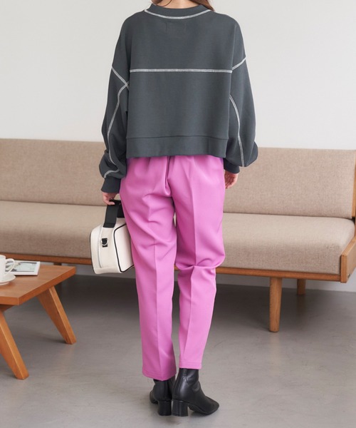 Chaco closet（チャコ クローゼット）の「配色ステッチボリュームスリーブショート丈スウェット（スウェット・レディース・オートミール/チャコール/ネイビー/アイボリー/杢グレー・FREE）」の15枚目の写真