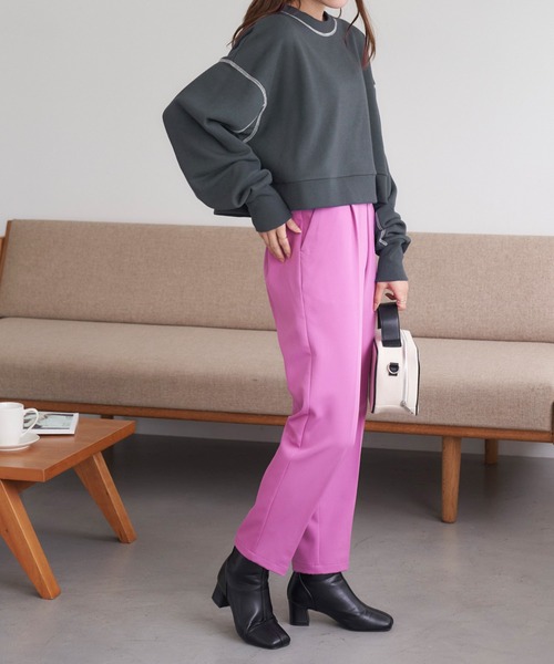 Chaco closet（チャコ クローゼット）の「配色ステッチボリュームスリーブショート丈スウェット（スウェット・レディース・オートミール/チャコール/ネイビー/アイボリー/杢グレー・FREE）」の20枚目の写真