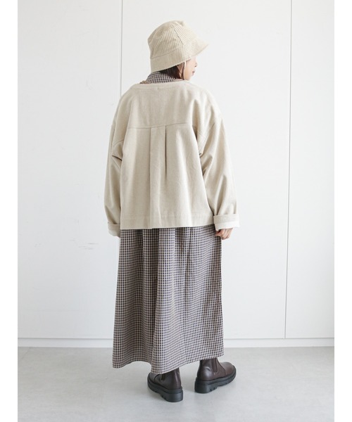 ehka sopo（エヘカソポ）の「コーデュロイノーカラージャケット（ノーカラージャケット・レディース・パープル/ブラウン/キナリ・ﾌﾘ-）」の15枚目の写真