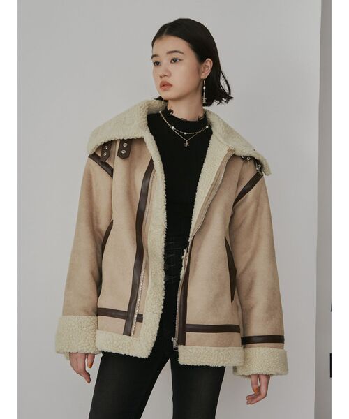 EMODA(エモダ)の「オーバーカラーB-3(ブルゾン・レディース・ブラック/ベージュ/グレー・FREE)」の4枚目の写真