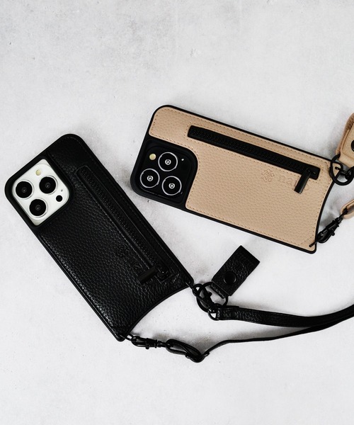 NANO universe（ナノユニバース）の「iPhone14 iPhone14Pro iPhone13 ロングストラップ 小物収納付き ナノユニバース 背面 スマホケース [ストラップ＆ポケット]（スマホケース/カバー・レディース・ベージュ/ブラック・N/O）」の5枚目の写真