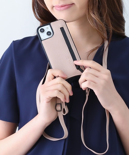 NANO universe（ナノユニバース）の「iPhone14 iPhone14Pro iPhone13 ロングストラップ 小物収納付き ナノユニバース 背面 スマホケース [ストラップ＆ポケット]（スマホケース/カバー・レディース・ベージュ/ブラック・N/O）」の17枚目の写真