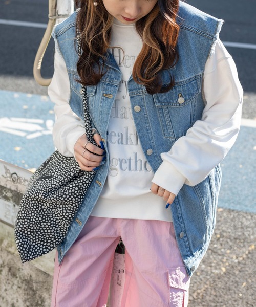 WEGO(ウィゴー)の「WEGO/オーバーサイズデニムベスト(ベスト・レディース・ブラック系その他/コバルトブルー・FREE)」の11枚目の写真