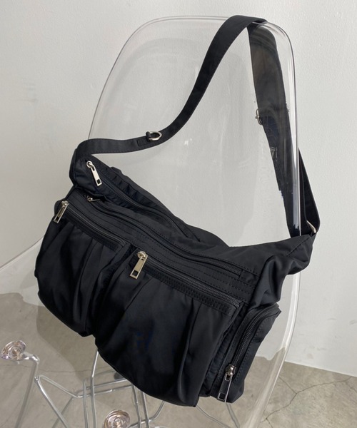 WEGO（ウィゴー）の「WEGO/ポーチ付きナイロンショルダーバッグ（ショルダーバッグ・レディース・ブラック/グレー・FREE）」の3枚目の写真