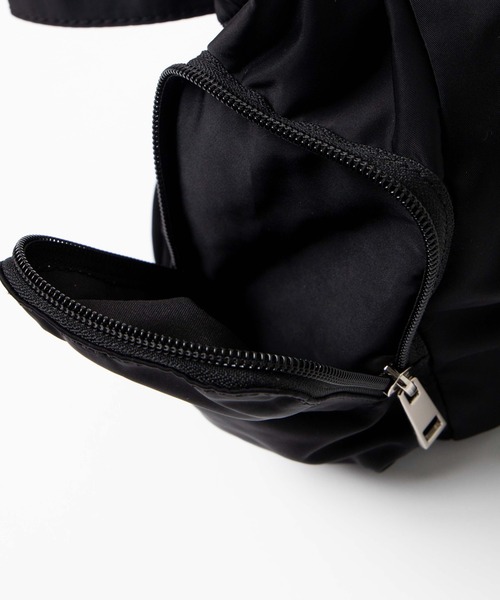 WEGO（ウィゴー）の「WEGO/ポーチ付きナイロンショルダーバッグ（ショルダーバッグ・レディース・ブラック/グレー・FREE）」の7枚目の写真