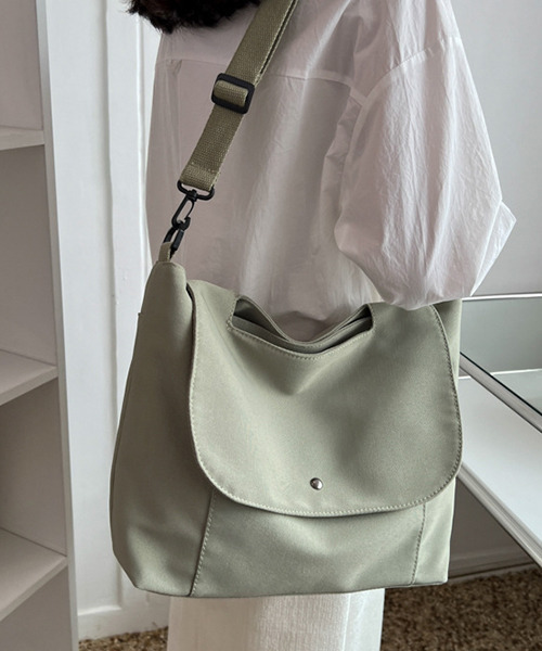 c.u.l(シーユーエル)の「ハンドル付き ユニセックス キャンバスショルダーバック cula566(ショルダーバッグ・レディース・ベージュ/カーキ/アイボリー/ブラック・FREE)」の14枚目の写真