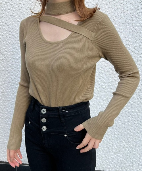 SPIGA（スピーガ）の「デコルテクロスリブニット（ニット/セーター・レディース・ブラック/ホワイト/ピンク/ダークベージュ・FREE）」の6枚目の写真