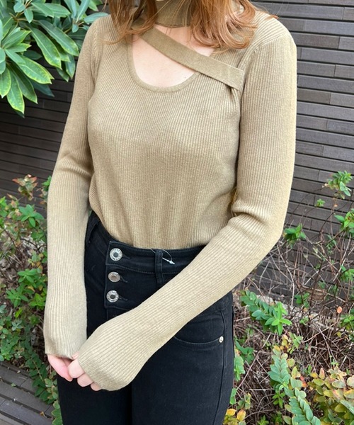 SPIGA（スピーガ）の「デコルテクロスリブニット（ニット/セーター・レディース・ブラック/ホワイト/ピンク/ダークベージュ・FREE）」の7枚目の写真