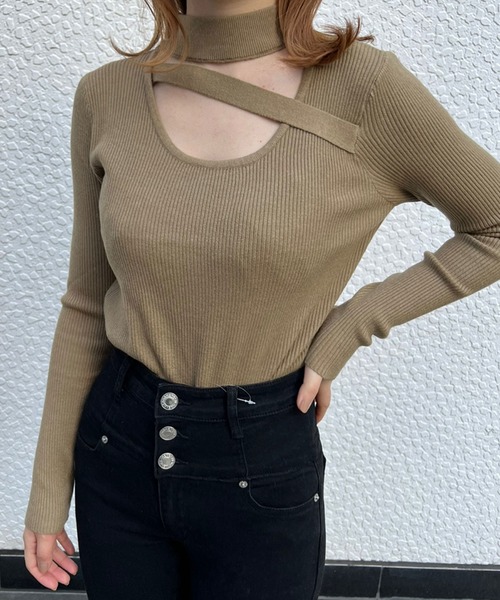 SPIGA（スピーガ）の「デコルテクロスリブニット（ニット/セーター・レディース・ブラック/ホワイト/ピンク/ダークベージュ・FREE）」の8枚目の写真