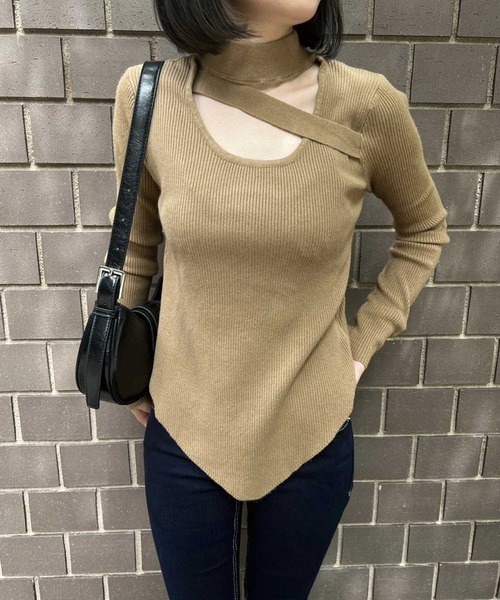 SPIGA（スピーガ）の「デコルテクロスリブニット（ニット/セーター・レディース・ブラック/ホワイト/ピンク/ダークベージュ・FREE）」の12枚目の写真