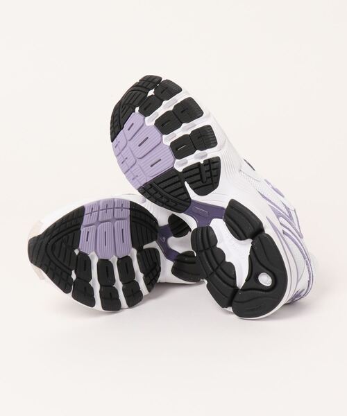 adidas Originals(アディダスオリジナルス)の「【adidas Originals】HQ6777 adidas ASTIR W(スニーカー・レディース・ブラック・23cm/23.5cm/24cm/24.5cm)」の3枚目の写真