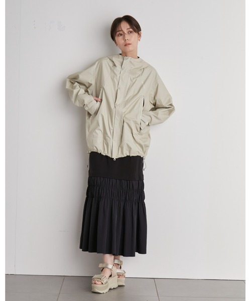 karrimor(カリマー)の「【emmi×Karrimor】G-TX paclite plus jk(ナイロンジャケット・レディース・シルバー・FREE)」の17枚目の写真