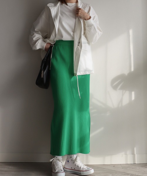 COURO（コウロ）の「スポンディッシュロングナロースカート【セットアップ可能】（スカート・レディース・ベージュ/グリーン/オフホワイト/ブラック・M）」の17枚目の写真