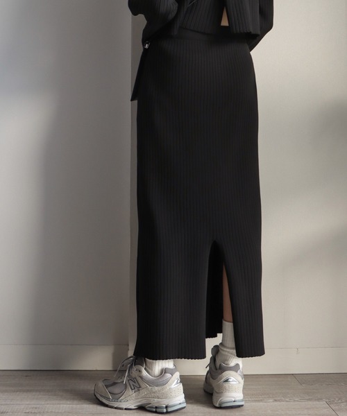 COURO（コウロ）の「スポンディッシュロングナロースカート【セットアップ可能】（スカート・レディース・ベージュ/グリーン/オフホワイト/ブラック・M）」の9枚目の写真